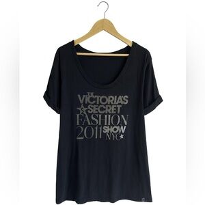 Victorias Secret Womens Black Supermodel Essentials Fashion Show Top Size Large.